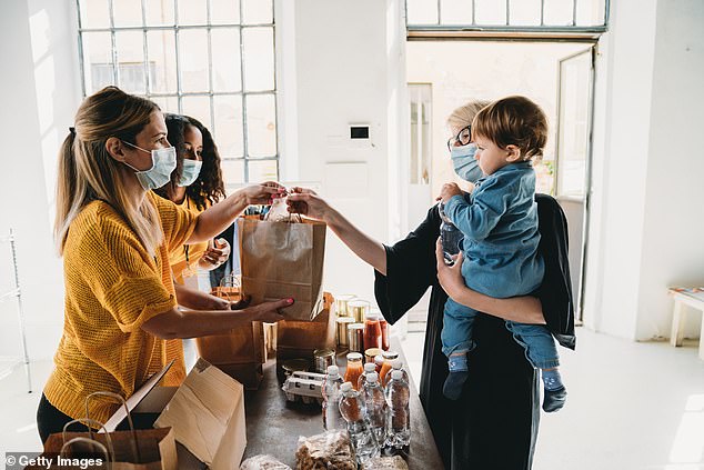 Rsearchers stress it is important for parents to take initiative in further their child's verbal and cognitive development