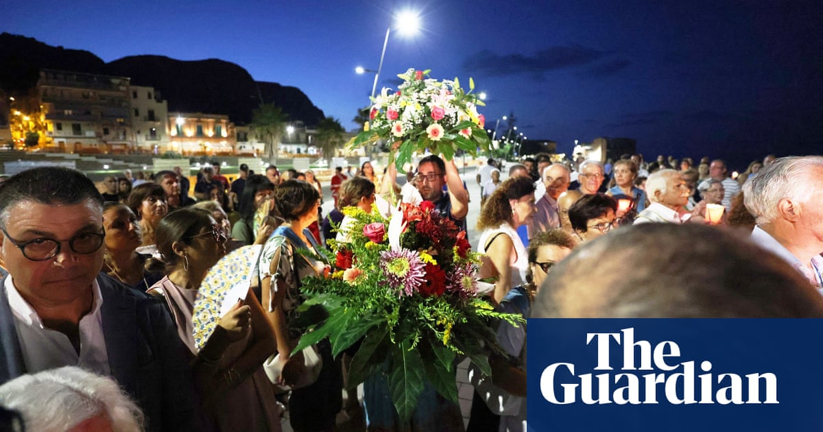 Captain of Mike Lynch’s yacht under investigation for manslaughter | Italy Captain of Mike Lynch’s yacht under investigation for manslaughter | Italy