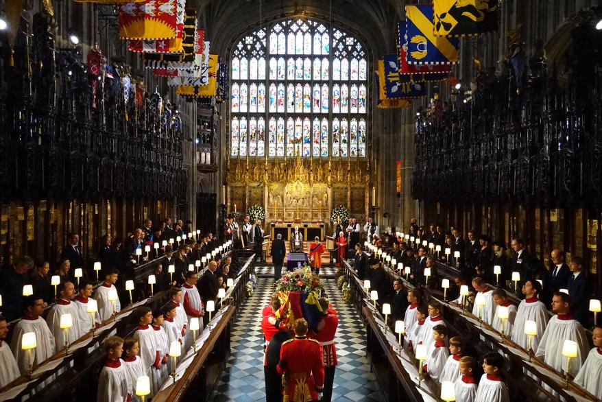 A picture of Queen Elizabeth II's coffin entering St. George's Chapel in Windsor Castle.